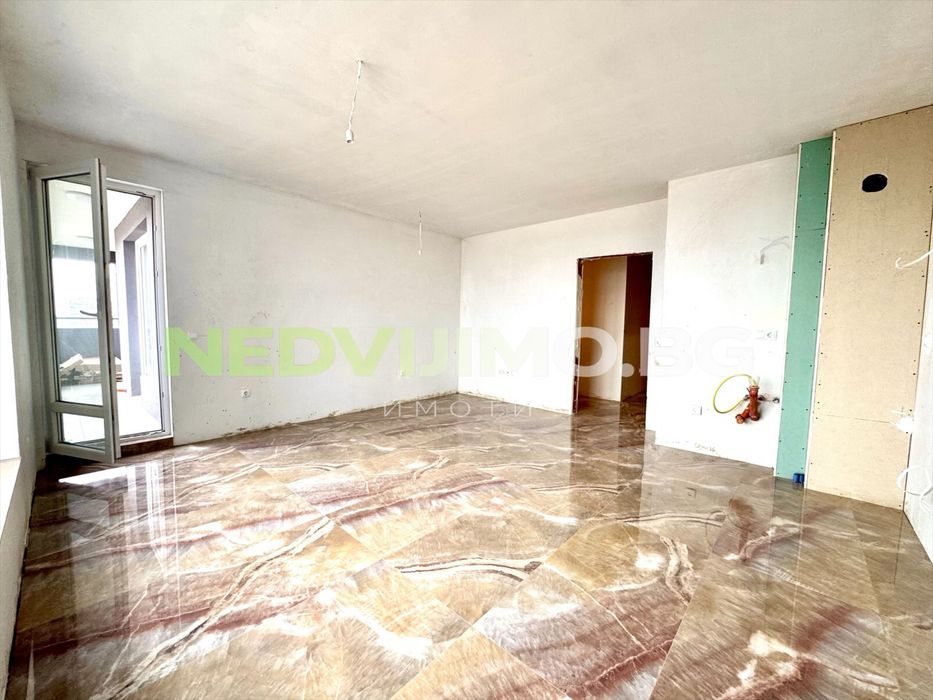 Тристаен апартамент за продажба във Владиславово 1