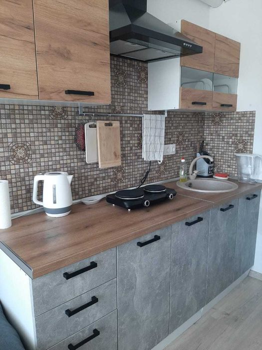 Дава се под наем Двустаен апартамент в Бургас, Зорница - 55 кв.м за 550 € - Снимка #1