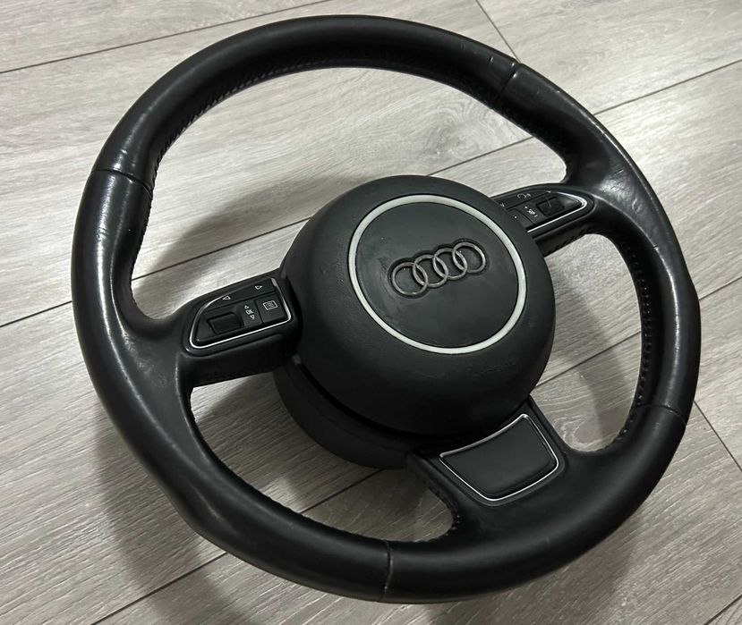 Volan Sport AUDI A3/A4/A5 -airbag Rotund /complet