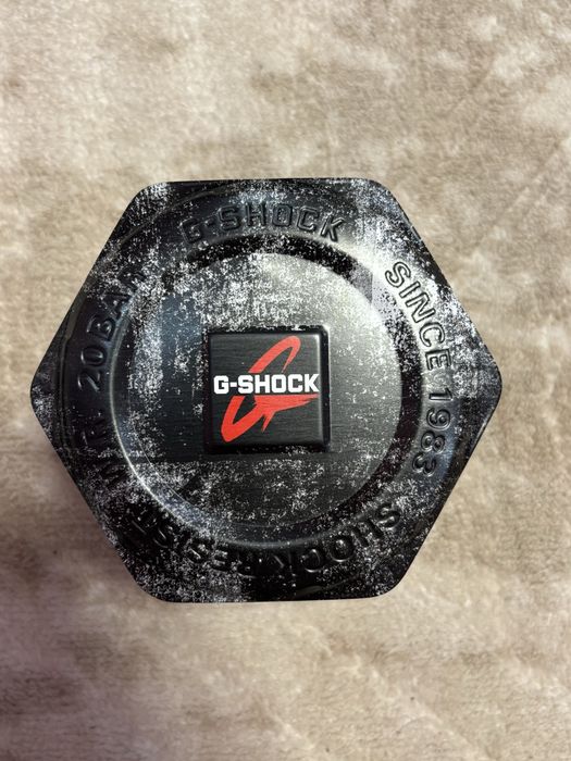 Продавам CASIO G-SHOCK GA-710GB-1A