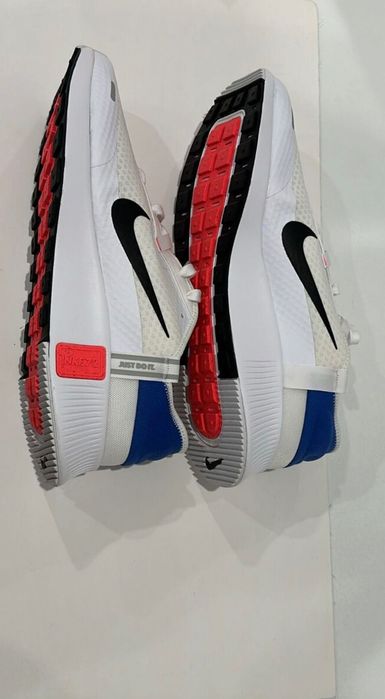 Унисекс бели сникърси/маратонки на NIKE