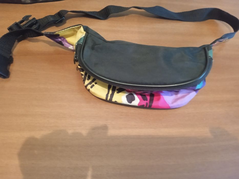 Сумки женские, и на пояс