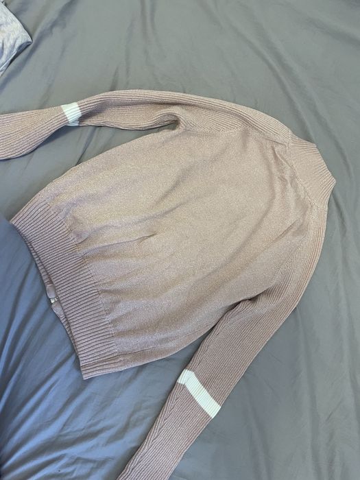 Костюм на замке размер М и для кормящих