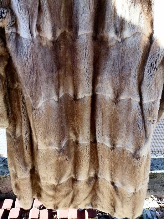 Разпродавам палта на косъм