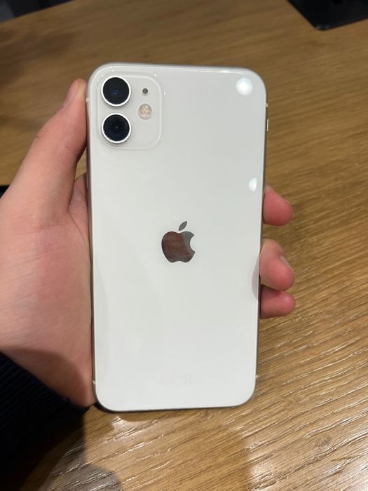 Продам Iphone 11