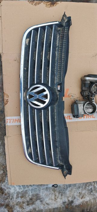 Grila fata passat b5.5 si grila fata touran!