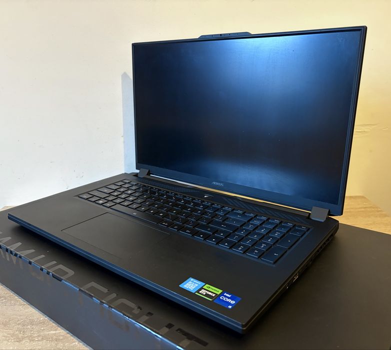 Laptop AORUS Gaming 17.3’ i5 12500 12th 16RAM 512SSD RTX 4060 360hz