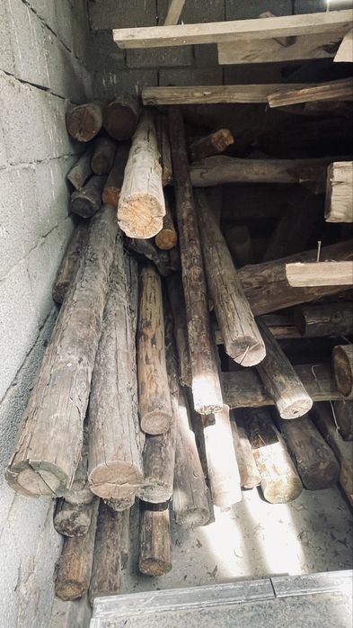 Стройматериал ағаштар сатылады