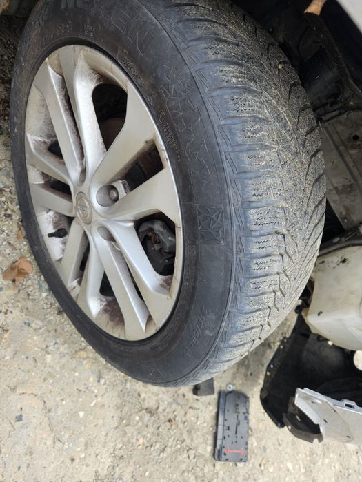 Лети джанти с гуми за Nissan Djyk 215-55-17