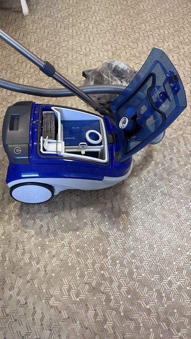 Продам пылесос  моющий