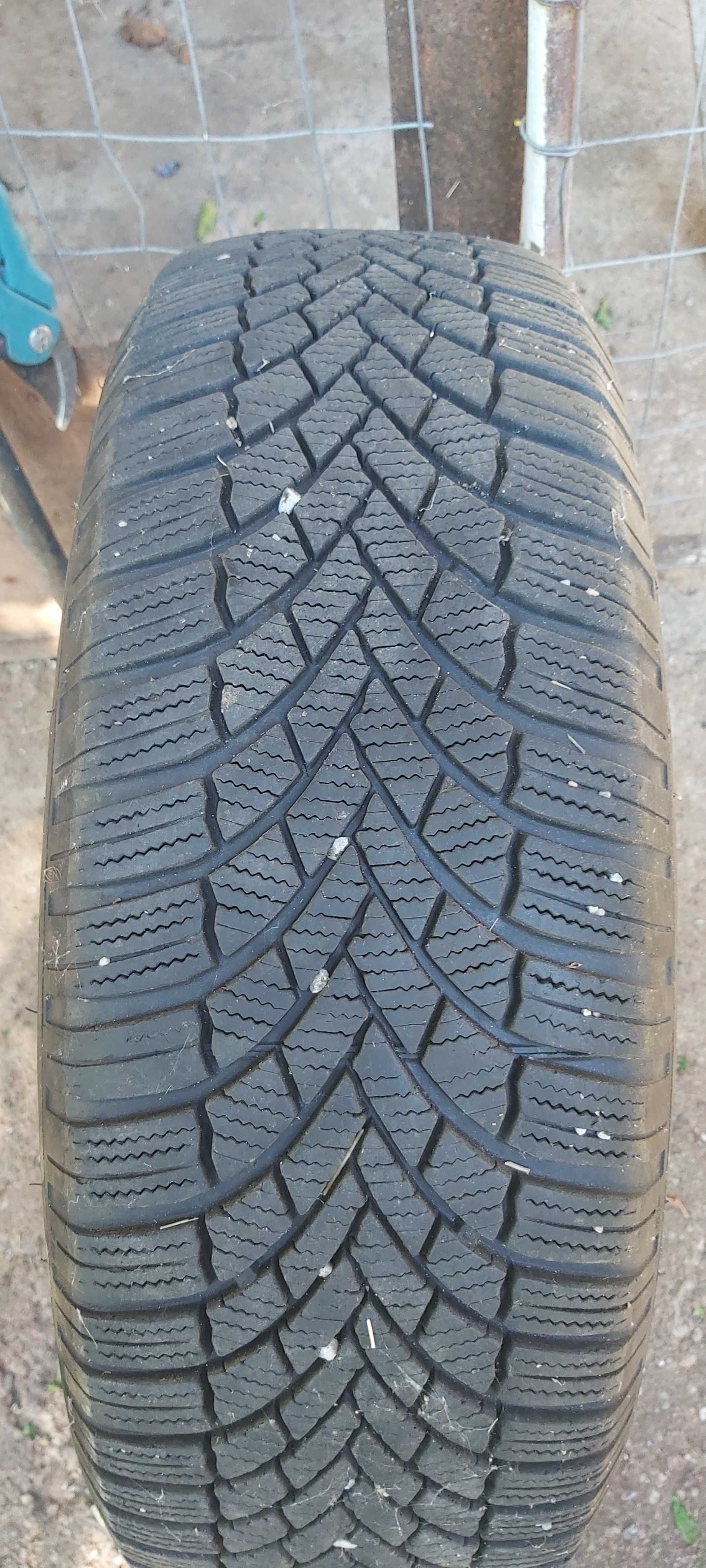 Зимни гуми Бриджистон Близак 195/65/15 гр. Кюстендил Запад • OLX.bg