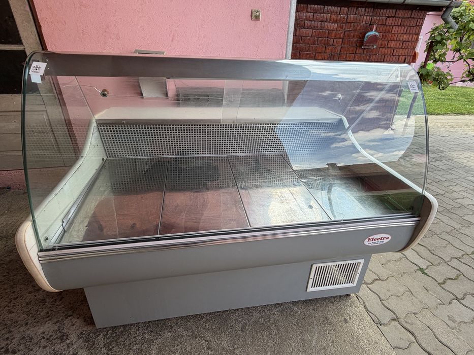 Vitrine frigorifice mezeluri