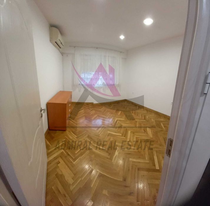 Топ локация -четиристаен -Окржна болница