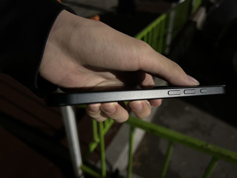 iphone 16 Идеал e-Sim Срочно