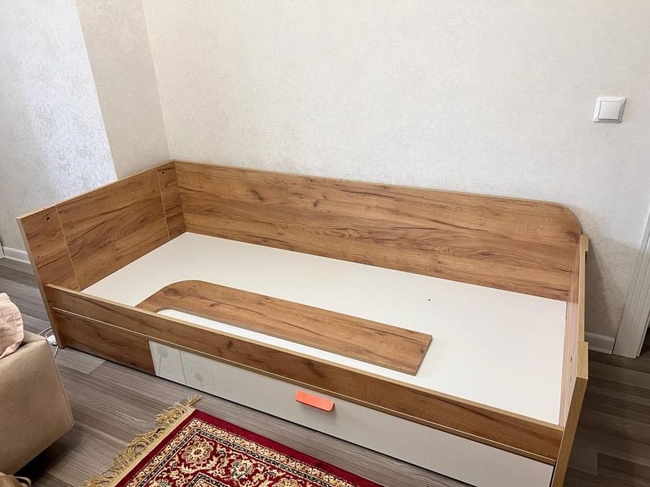 Детская кровать.