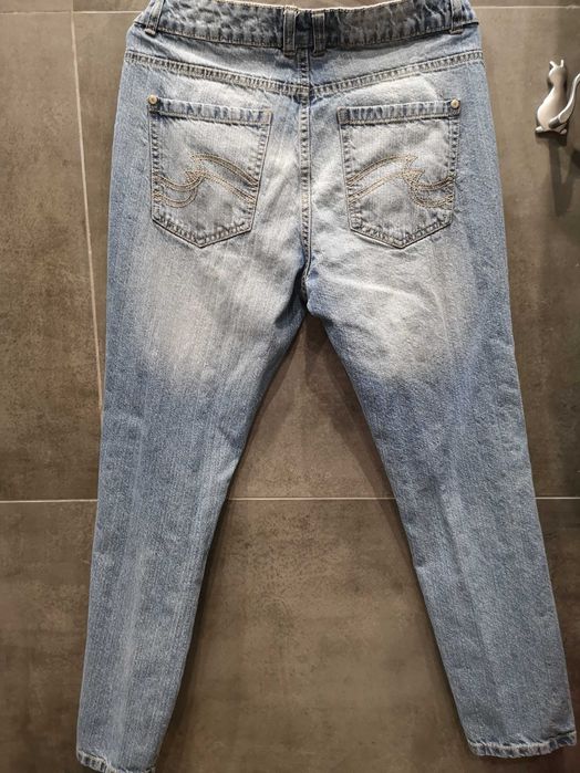 Доставка до СПИДИ АВТОМАТ 2,14€ Дънки М размер-с измерени мерки от мен