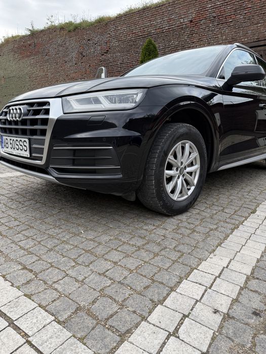 Vând Audi Q5 FY.2.0 TDI Quattro S tronic -Panoramic-Led