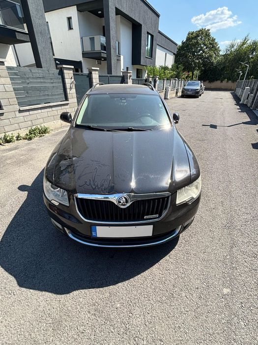 SKODA Superb 2012 — imagine 2