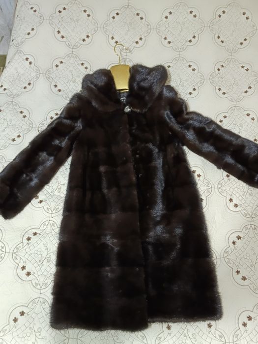 Продам норковую шубу