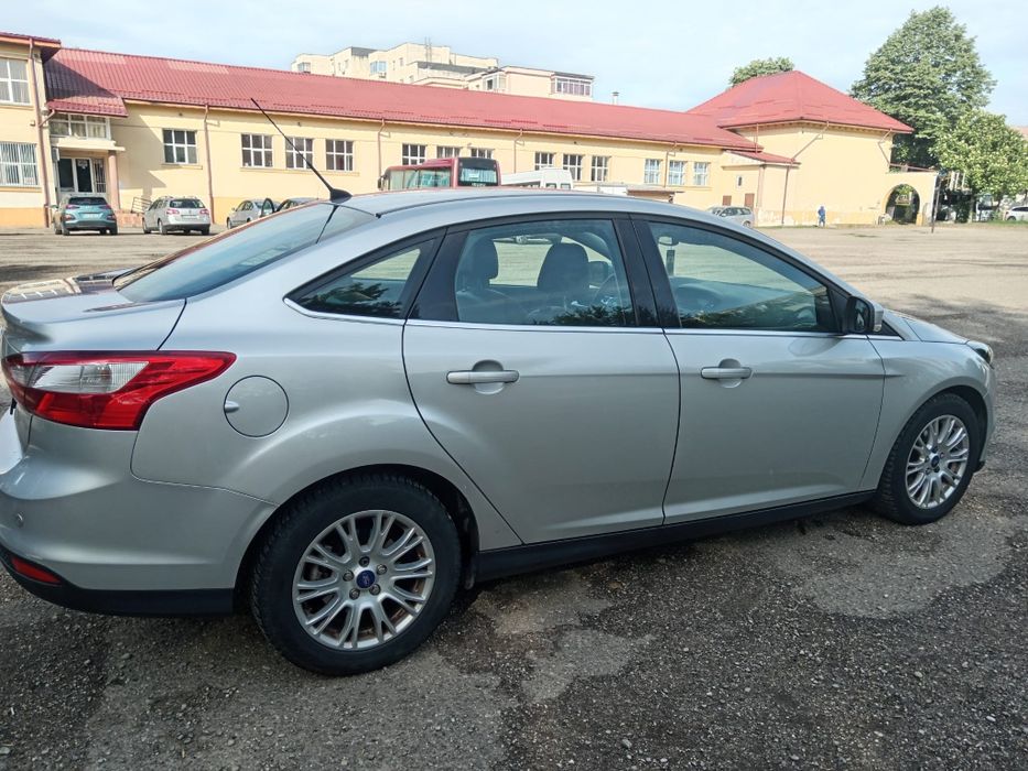 FORD Focus 2011 — imagine 2