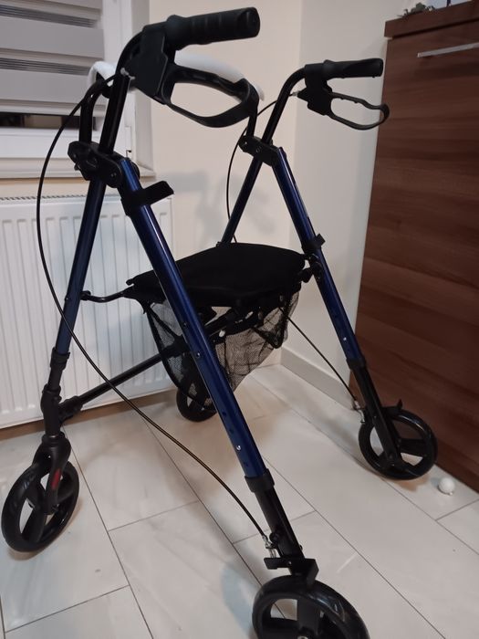 Cadru mers si scaun cu rotile pliabil