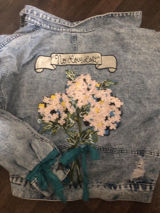 Джинсовая куртка