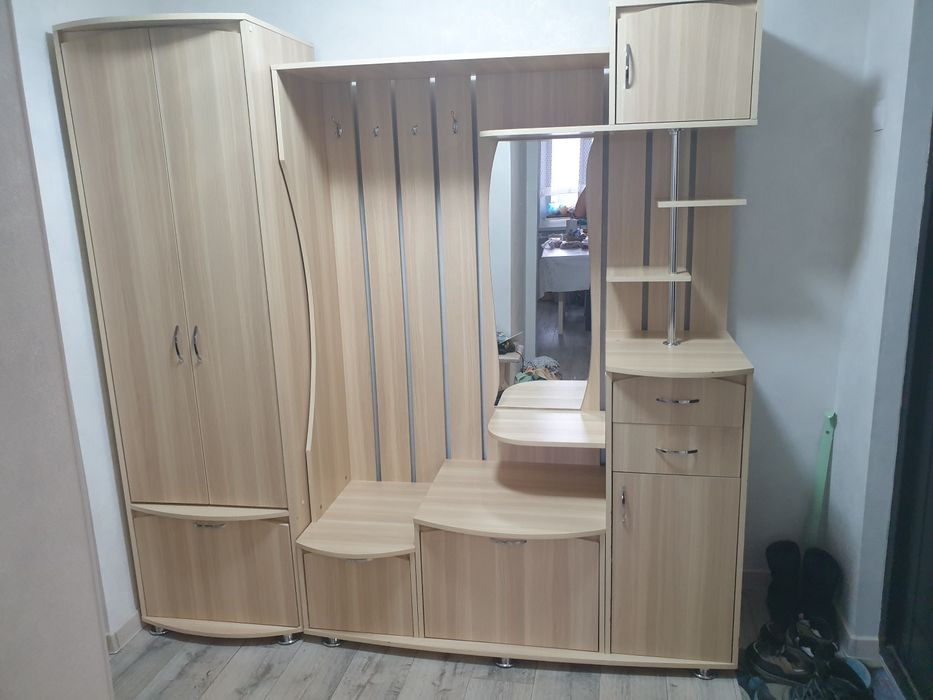 Продается Прихожка