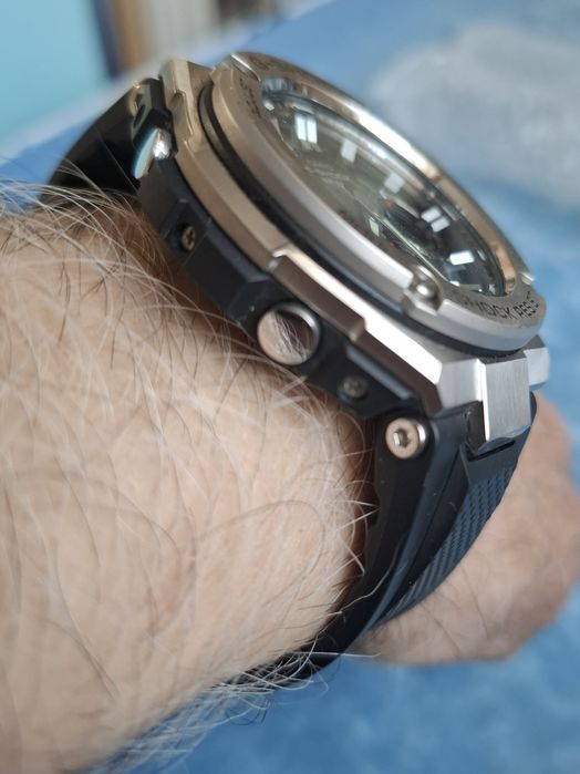 Наручные часы Casio GST- S110