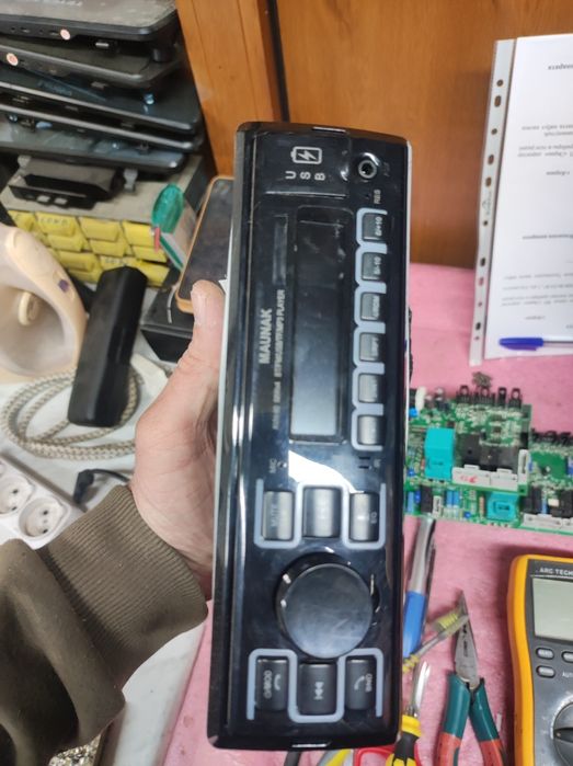 Магнитофон сотилади