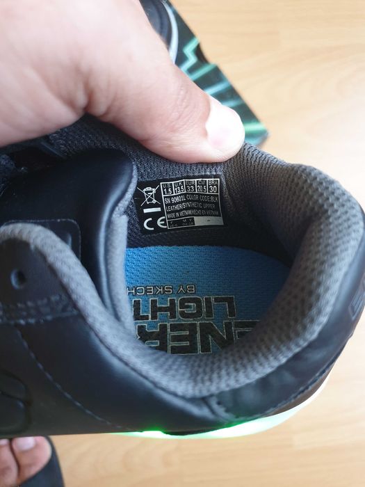 Adidasi originali Skechers S-Lights cu lumini incarcare MiniUSB nr.33