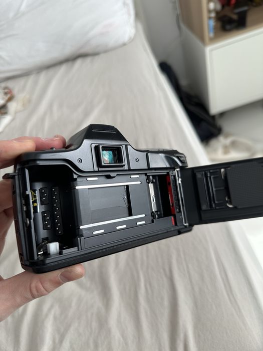 Camera foto pe film Minolta Dynax 7000i