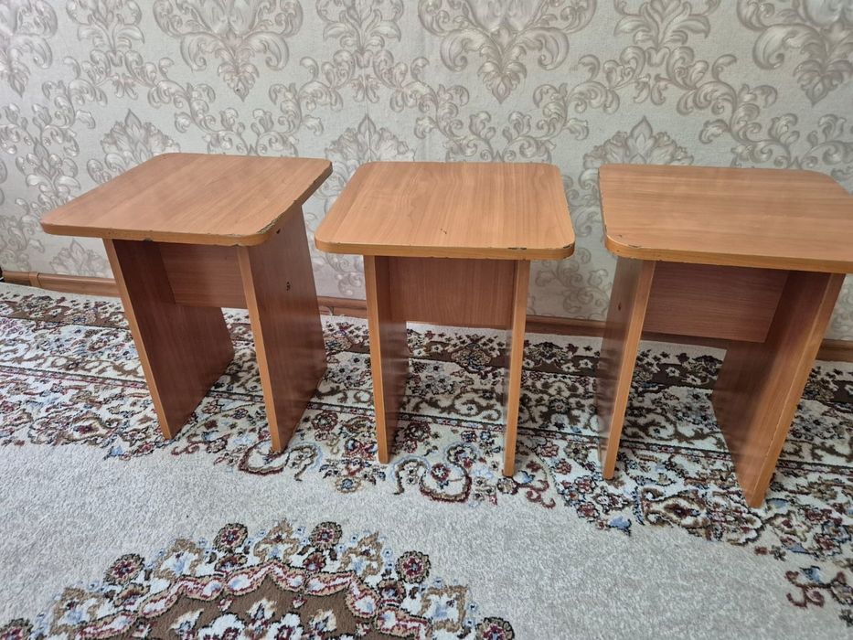 Продам табуретки, стул на ножках