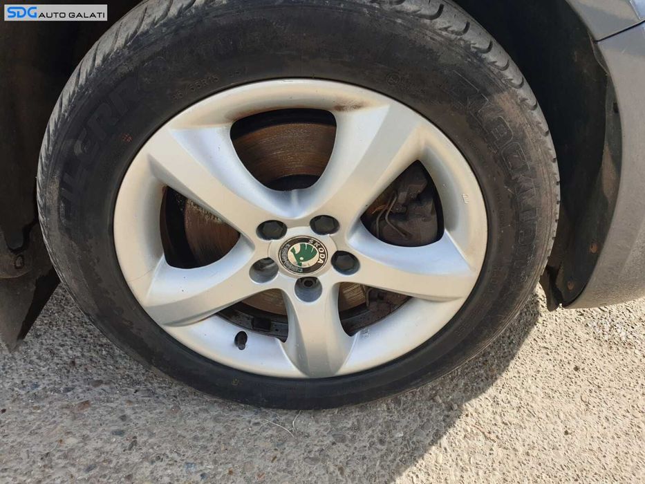 Set 4 Jante Aliaj 5x112 195 55 15 R15 cu Anvelope Vara Dot 2019 Skoda Fabia 2 2007 - 2015 [C2063]