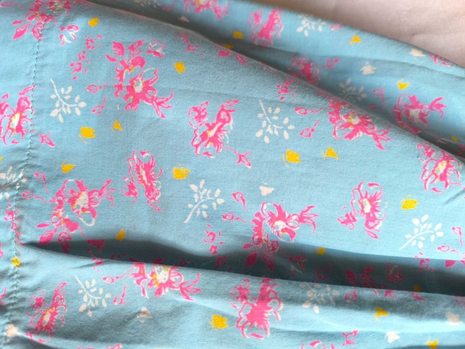 Бебешка рокличка