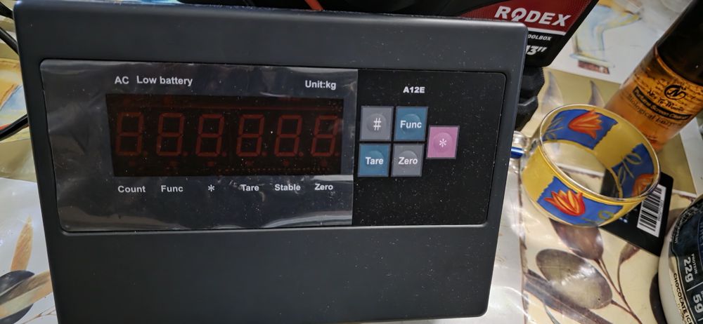 Индикатор датчик от 500 до 10 т для бункера и пдатформ  напол весов