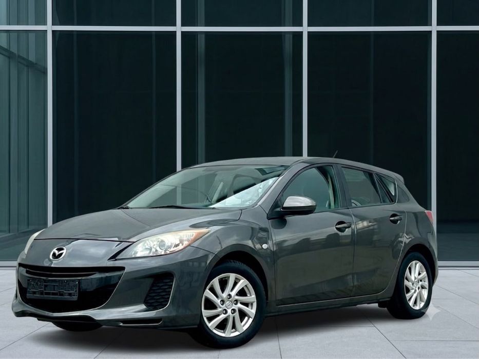 MAZDA 3