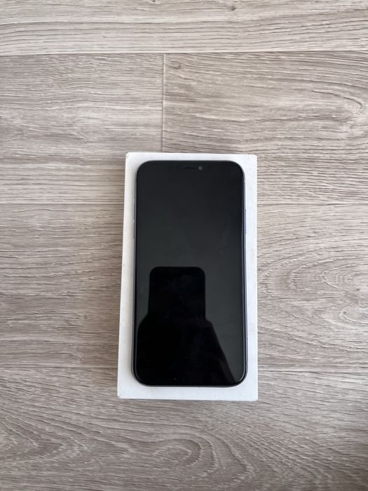 Айфон 11 сатылады