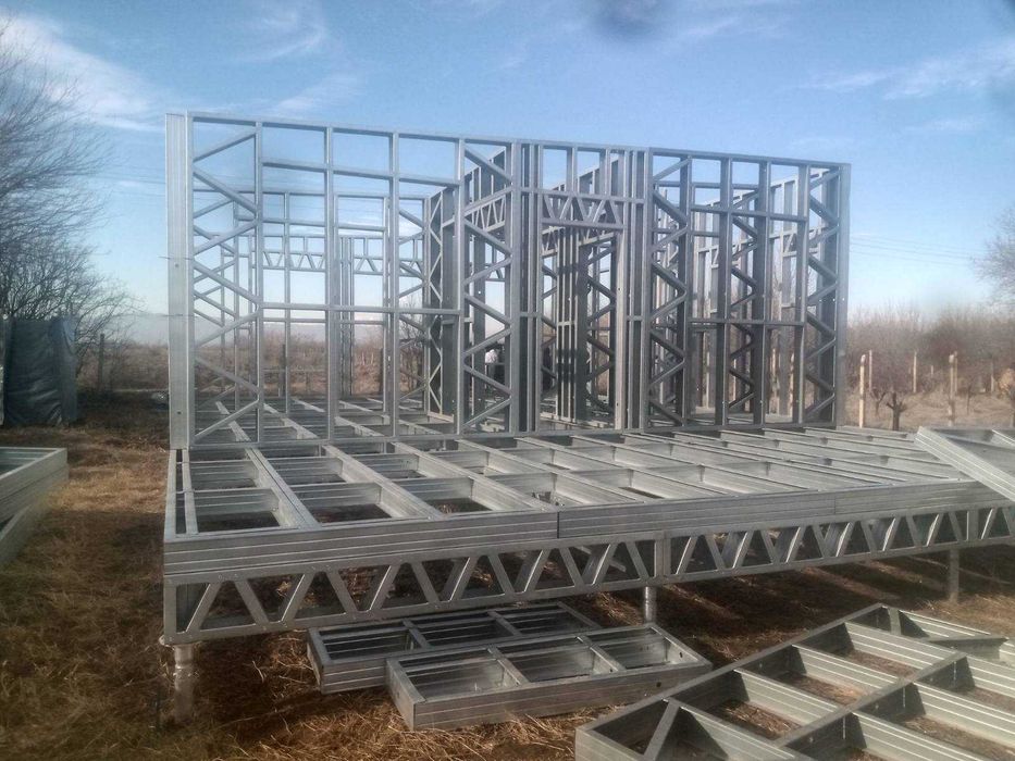 Метални основи за сглобяема къща