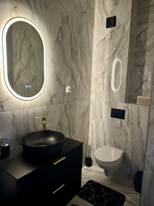 Inchiriez apartament strada Eroilor Floresti