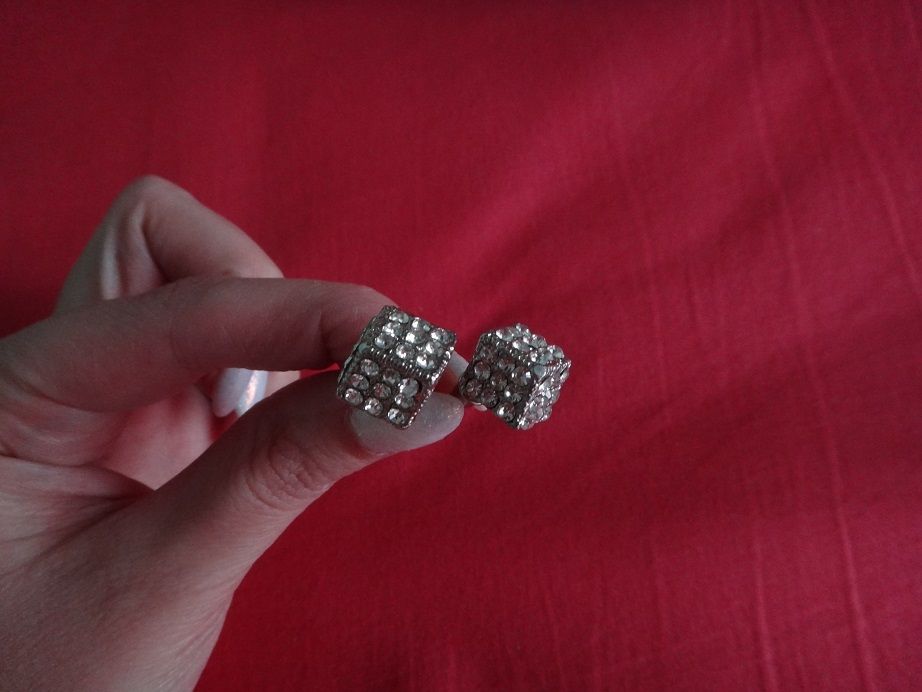 8 чифта обеци за 25лв