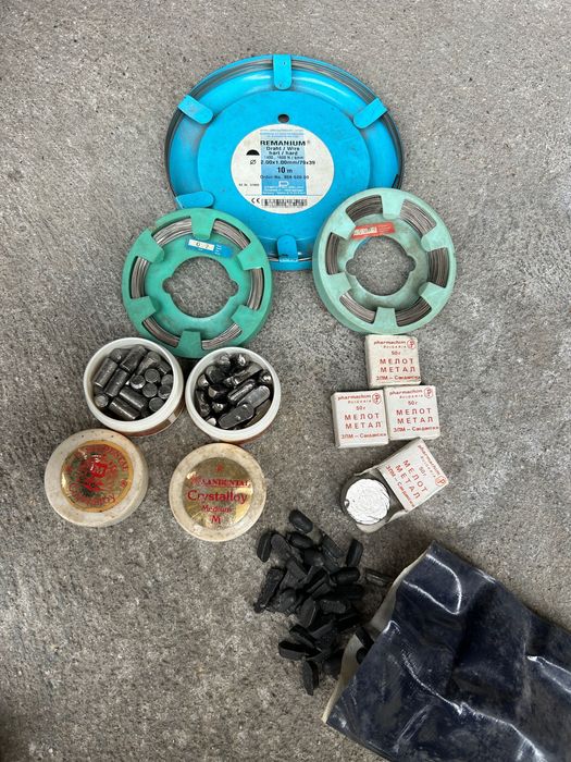 Зъботехнически материали и консумативи