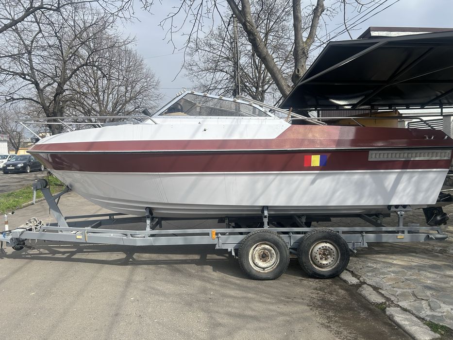 Vand barca cabinata