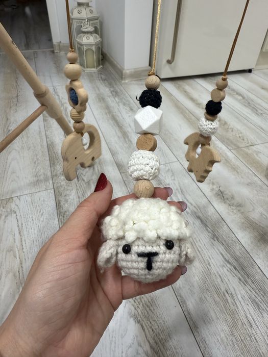 Centru de acrivitati din lemn