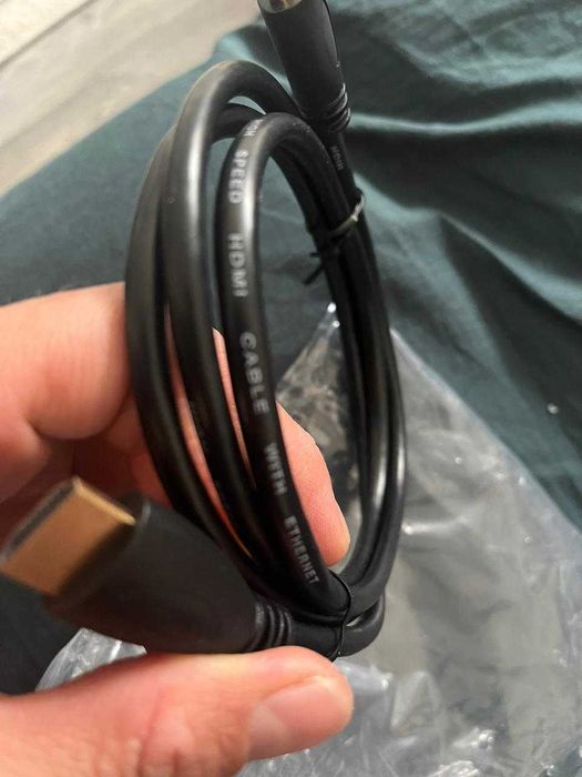 кабель HDMI . 1,2 метра