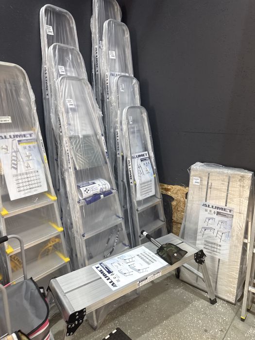 Стремянки и Лестницы -Алюмет