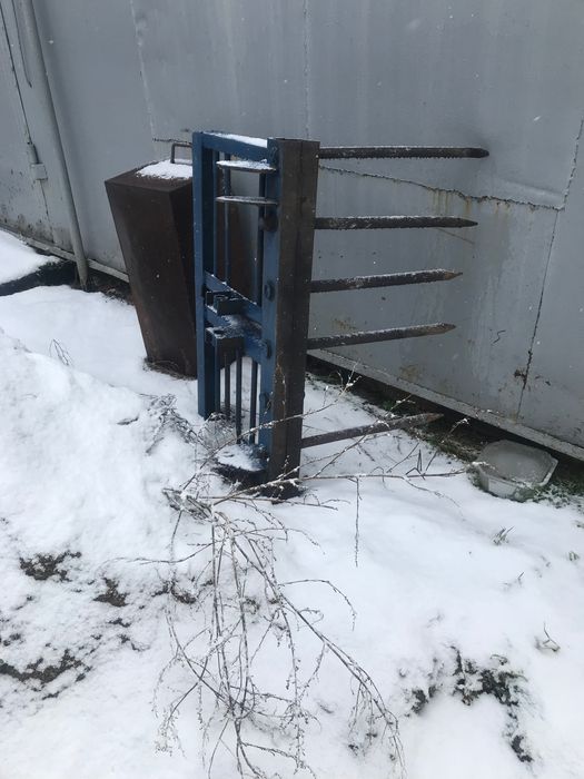 Продам трактор т25