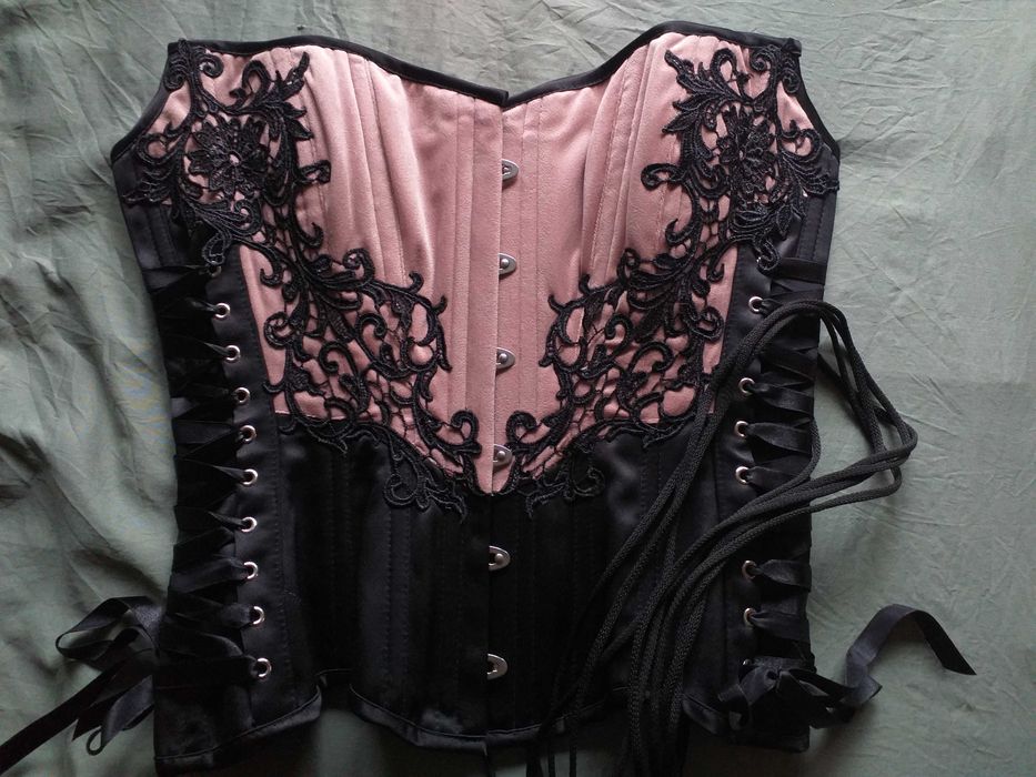 Дамски елегантен корсет