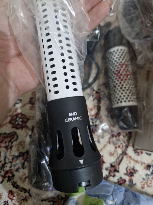 Фен-щетка от Philips