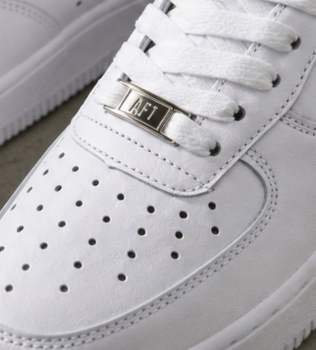 Продам кроссовки Nike Air Force I