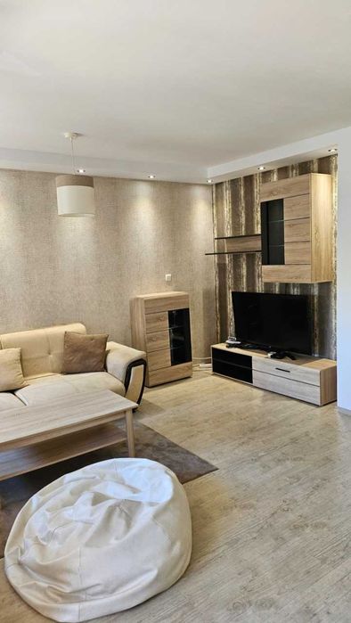 Дава се под наем Двустаен апартамент в София, Бъкстон - 87 кв.м за 718.08 € - Снимка #1